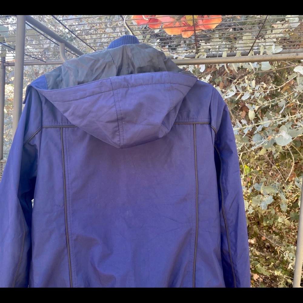 Amazing Quality Jacket. Hidden Pockets. - image 3